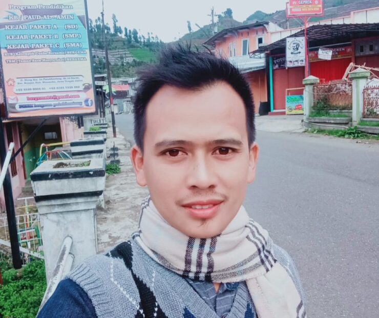 DALAM  RINDUKU