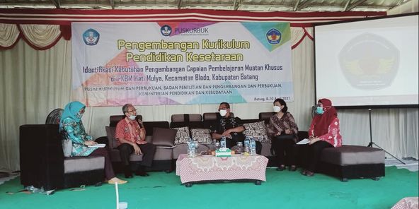Identifikasi Pengembangan Kurikulum Kesetaraan dari PUSKURBUK